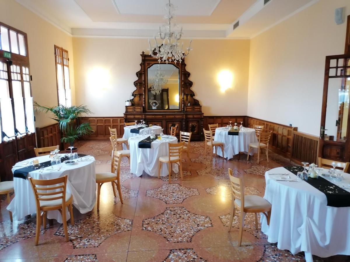 Hotel Antico Borgo ริโอโล แตร์เม ภายนอก รูปภาพ