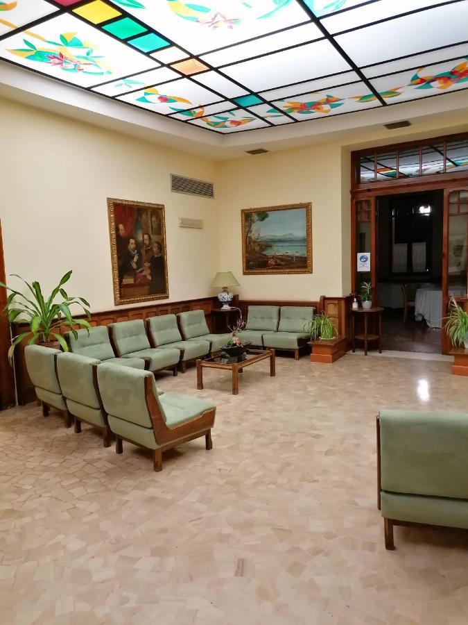 Hotel Antico Borgo ริโอโล แตร์เม ภายนอก รูปภาพ