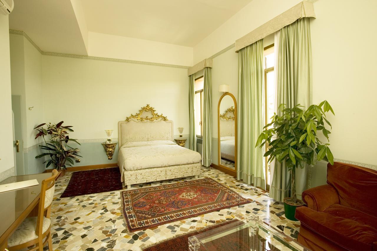 Hotel Antico Borgo ริโอโล แตร์เม ภายนอก รูปภาพ