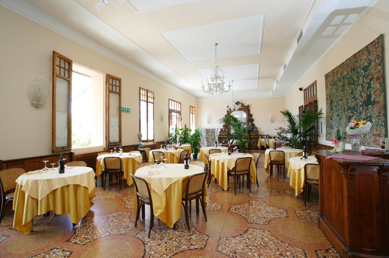 Hotel Antico Borgo ริโอโล แตร์เม ภายนอก รูปภาพ