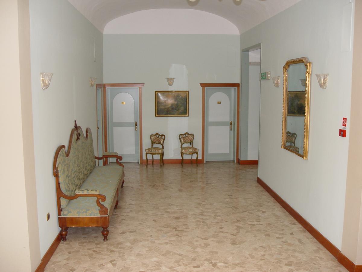 Hotel Antico Borgo ริโอโล แตร์เม ภายนอก รูปภาพ