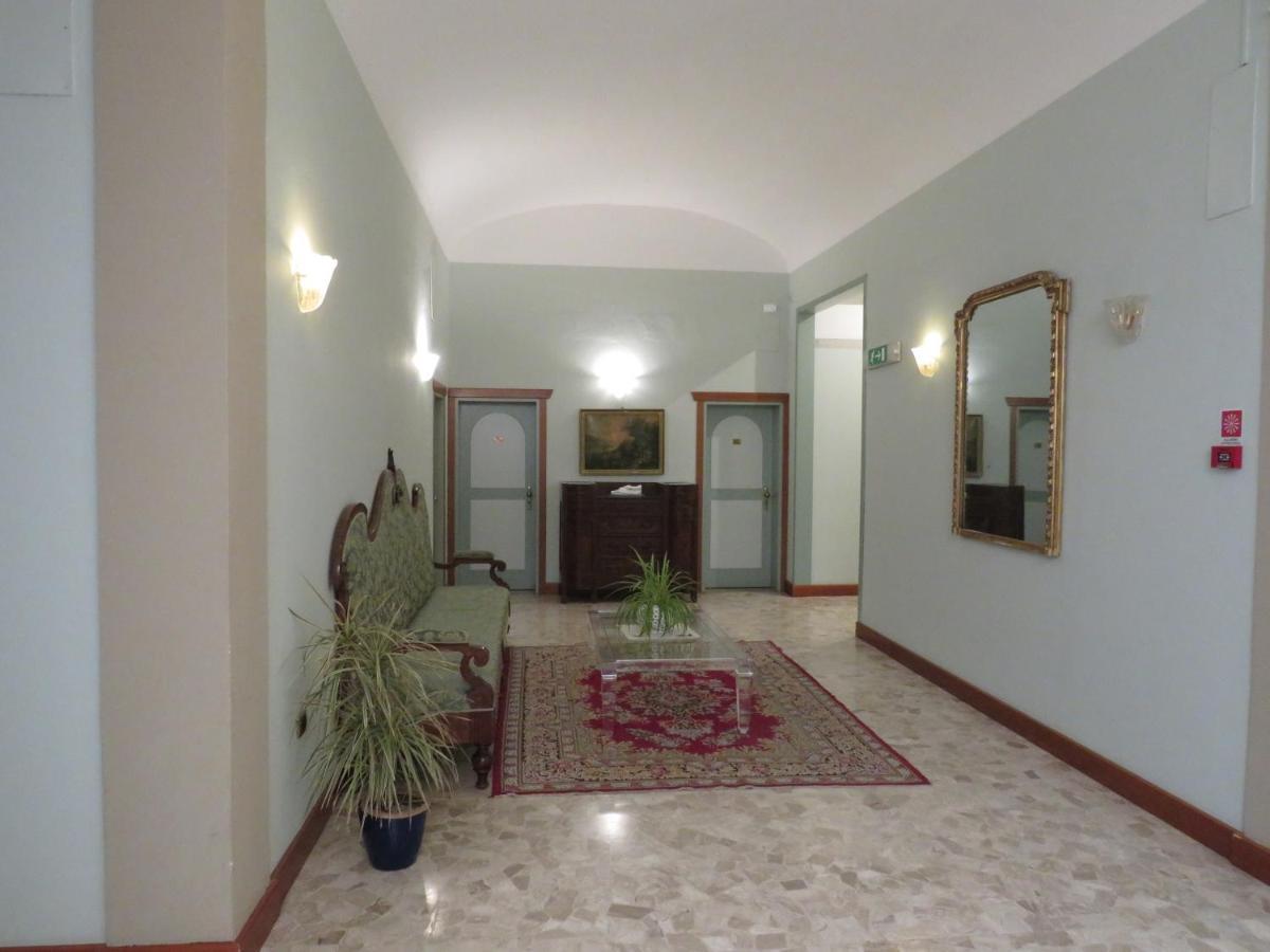 Hotel Antico Borgo ริโอโล แตร์เม ภายนอก รูปภาพ
